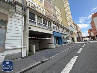  Parking / Garage � louer 