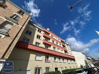  Parking / Garage � louer 