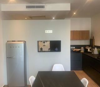  Maison � louer 8 pi�ces 209 m�