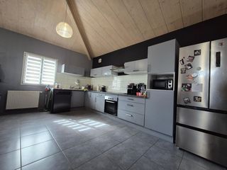  Maison � louer 4 pi�ces 170 m�