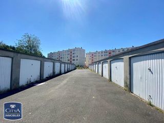  Parking / Garage � louer 