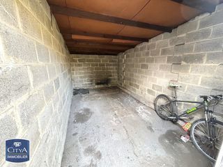  Parking / Garage � louer 