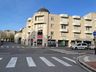  Parking / Garage � louer 