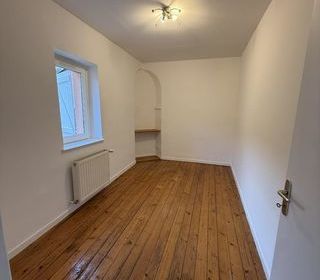  Appartement � louer 5 pi�ces 166 m�