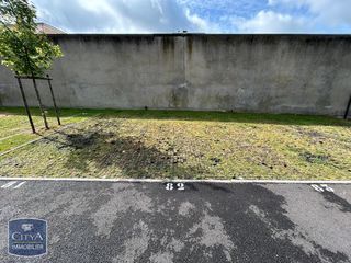  Parking / Garage � louer 