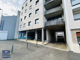  Parking / Garage � louer 