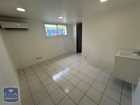 &Agrave; LOUER : Local commercial situ&eacute; &agrave; Marignane, dans le... 385 13700 Marignane