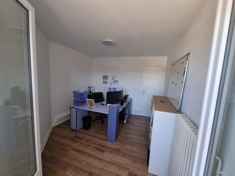 10 Bd du 8 mai 1945-ST ETIENNE-Au pied du Tram et des... 205 42000 Saint etienne