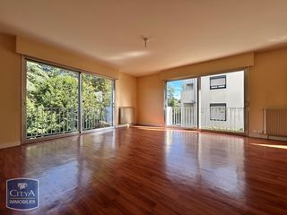  Appartement � louer 3 pi�ces 90 m�