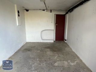  Parking / Garage � louer 