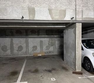  Parking / Garage � louer 