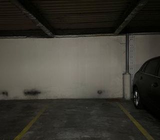  Parking / Garage � louer 