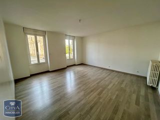  Appartement � louer 5 pi�ces 130 m� Saint macaire en mauges