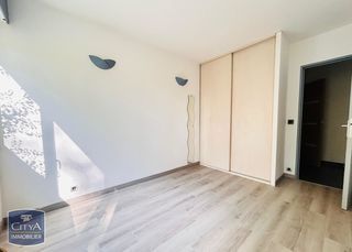  Appartement � louer 4 pi�ces 79 m�