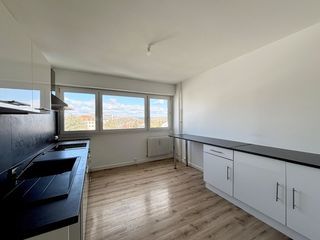  Appartement � louer 5 pi�ces 95 m�