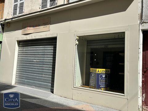 &Agrave; LOUER Nous vous proposons un local commercial situ&eacute;... 690 38160 Saint-marcellin