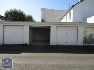  Parking / Garage � louer 