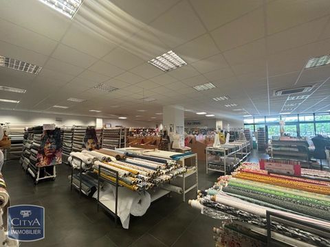 A LOUER - LOCAL AU PRIVILEGE 296,24 m2 Situ&eacute; dans la ... 3480 24000 Perigueux