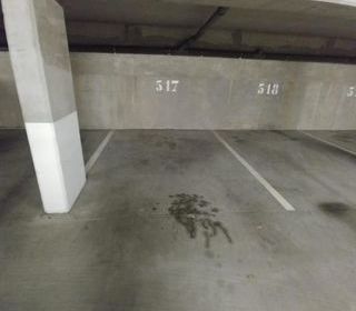 Parking / Garage � louer 