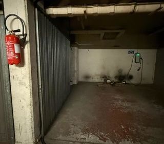 Parking / Garage � louer 
