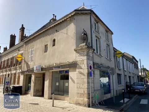 A LOUER : Local commercial centre-ville de JARGEAU d'... 830 45150 Jargeau