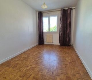  Appartement � louer 4 pi�ces 86 m�