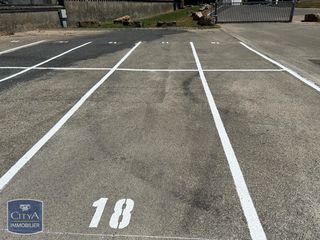  Parking / Garage � louer 