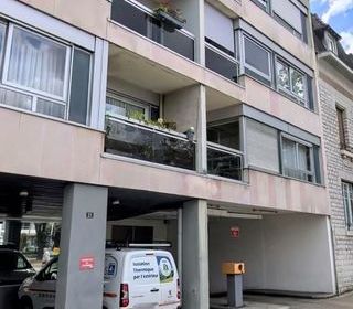  Parking / Garage � louer 