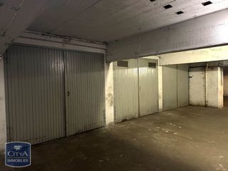  Parking / Garage � louer 