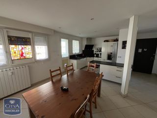  Appartement � louer 3 pi�ces 84 m�