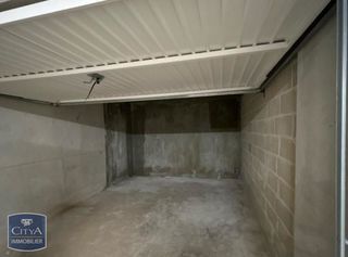  Parking / Garage � louer 