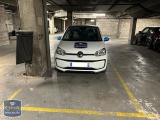  Parking / Garage � louer 