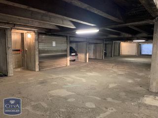  Parking / Garage � louer 