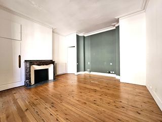  Appartement � louer 5 pi�ces 176 m�