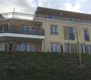  Parking / Garage � louer 