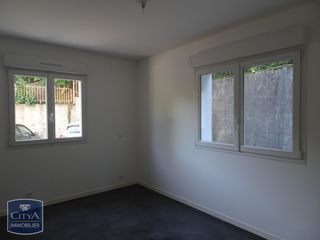  Appartement � louer 4 pi�ces 130 m�