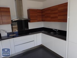  Appartement � louer 4 pi�ces 137 m�