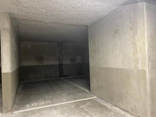  Parking / Garage � louer 