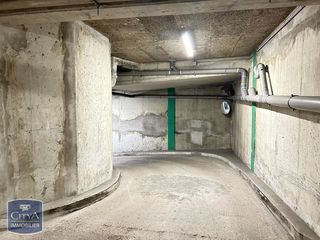  Parking / Garage � louer 