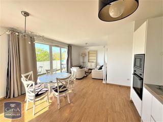  Appartement � louer 4 pi�ces 82 m�