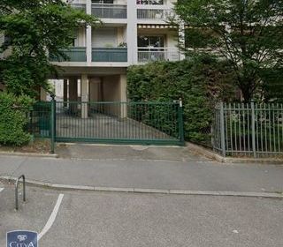  Parking / Garage � louer 