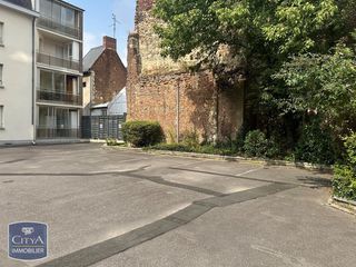  Parking / Garage � louer 