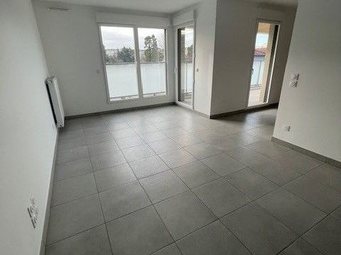  Location Appartement Appartement - 3 pi�ce(s) - 64 m�