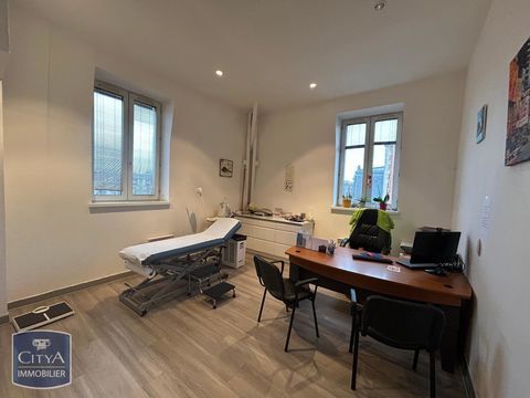 &Agrave; LOUER : Local professionnel de type bureau situ&eacute; &agrave; ... 850 45000 Orleans