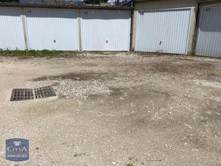  Parking / Garage � louer 