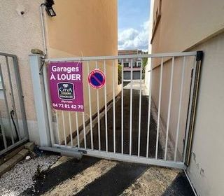  Parking / Garage � louer 