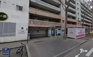  Parking / Garage � louer 