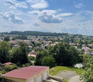  Appartement � louer 4 pi�ces 82 m�