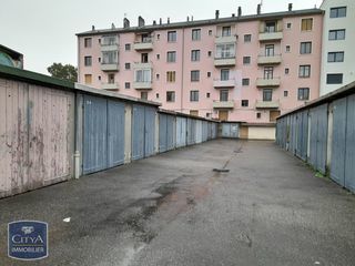  Parking / Garage � louer 