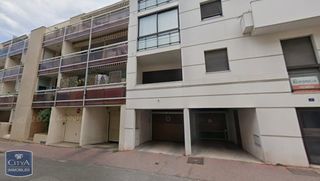  Parking / Garage � louer 